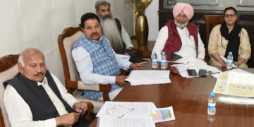 GoM ORDERS TO SHUT DOWN ALL MALLS, LOCAL KISAN MANDIS & MUSEUMS IN PUNJAB TILL 31 MARCH