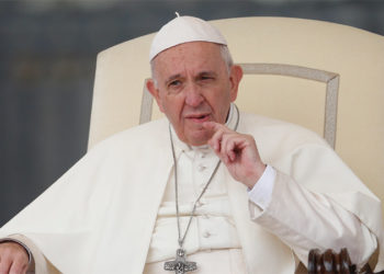 Pope urges hugs, phone calls to fight off isolation