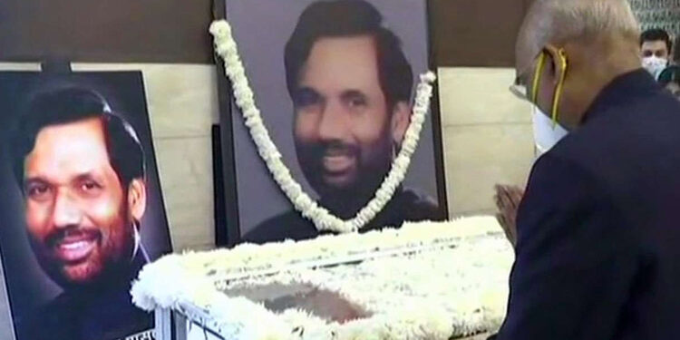 President, PM, other political leaders pay their last respects to Union Minister Ram Vilas Paswan