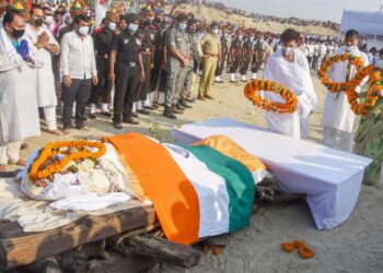 Last rites on mortal remains of Union Minister Ram Vilas Paswan performed with full State honours