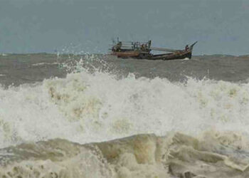 Bangladesh maritime ports asked to hoist warning signal 4 as deep depression continues
