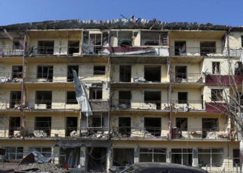 Armenia and Azerbaijan agree to defuse Nagorno-Karabakh conflict