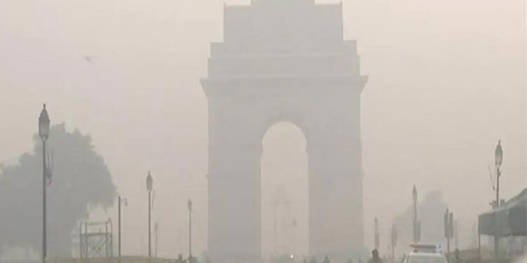 Delhi’s air quality continues to remain under ‘poor’ category