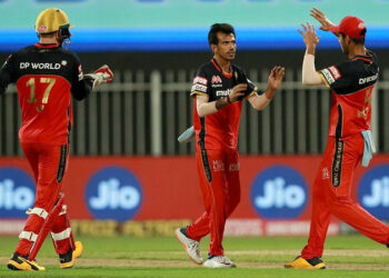 Bowlers help Royal Challenger Banglore thrash Kolkata Knight Riders by 82 runs