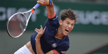 Zverev survives tight Cologne quarter-final encounter