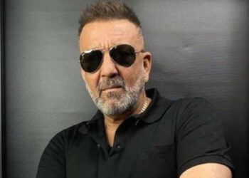 Sanjay Dutt announces recovery from cancer