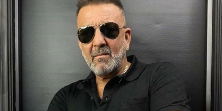 Sanjay Dutt announces recovery from cancer
