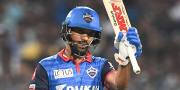 Shreyas is in pain but is able to move his shoulder: Shikhar Dhawan
