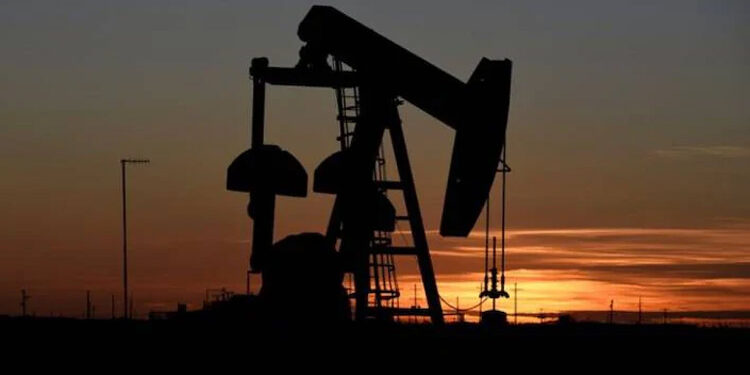 Oil falls as COVID-19 case surge stokes demand concerns