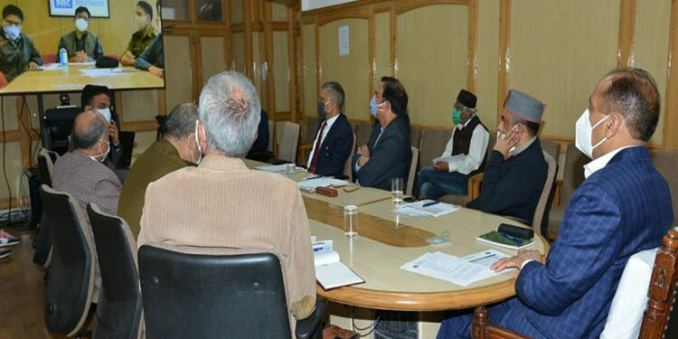 Health officials to ensure regular medical check-ups of the people in home isolation : CM