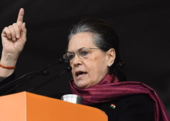 Sonia Gandhi slams Bihar govt, says people with Mahagatbandhan
