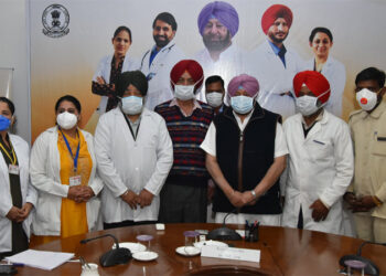 CAPT AMARINDER OFFERS HELP TO DELHI TO MANAGE ITS SPIRALLING COVID CRISIS, STRESSES NEED TO PREPARE FOR 2ND WAVE IN PUNJAB