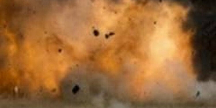 Car bomb blast in Kandahar kills at least 4, injures two dozen others