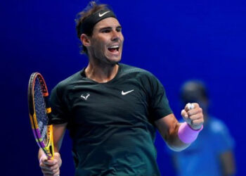 Nadal beats Tsitsipas to reach semis at ATP Finals