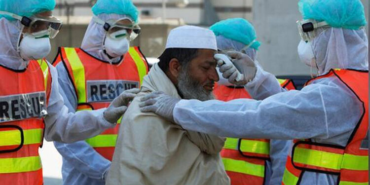 Over 200 COVID-19 deaths reported in Pakistan in past 7 days
