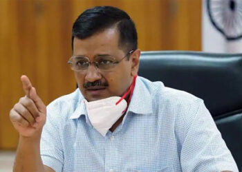 Kejriwal urges Centre to hold talks with protesting farmers immediately