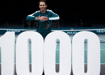 Nadal survives Lopez scare in Paris to claim 1,000th win