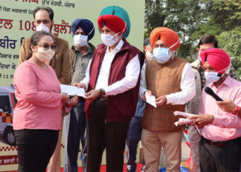 Balbir Sidhu hands over appointment letters to 35 Medical Officers (Dental)