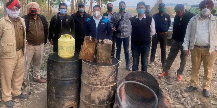 Excise Department recovers & destroys 1.30 lakh litres of Lahan in Khera Bet and New Rajapur villages of Ludhiana