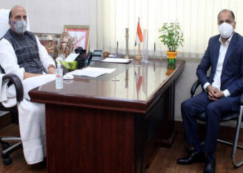 CM Calls on Union Raksha Mantri