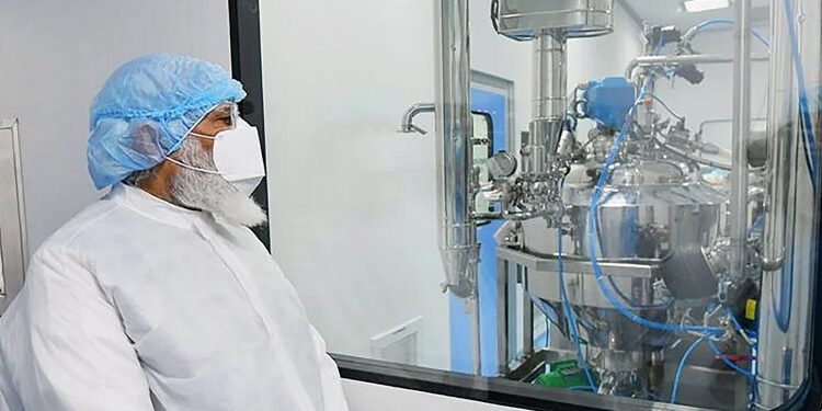 PM reviews vaccine development and manufacturing process at 3 facilities