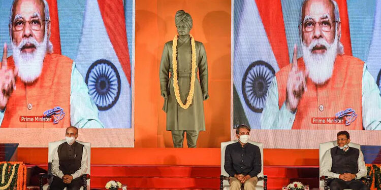 PM unveils statue of Swami Vivekananda at JNU Campus