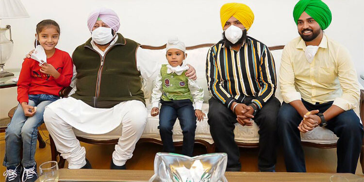 PUNJAB CM MEETS CHILD ARTISTE NOOR, EXTENDS BEST WISHES