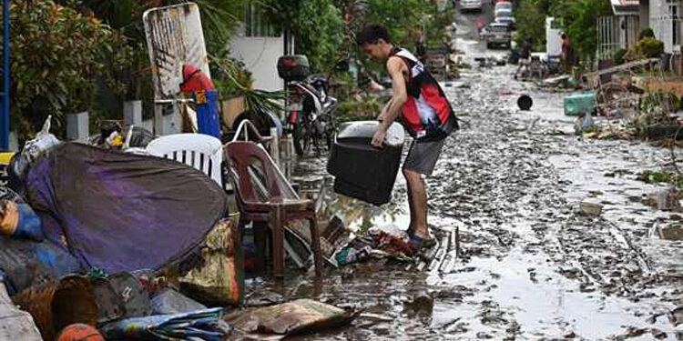 16 die after typhoon Goni hits Philippines