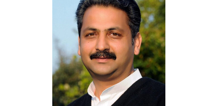Cabinet Minister Vijay Inder Singla donates one month salary to farmers