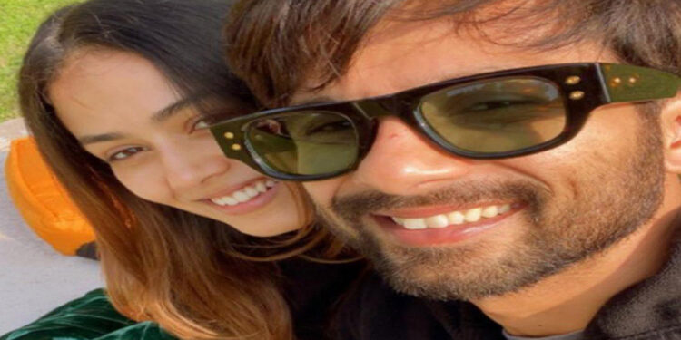 Shahid Kapoor, wife Mira Rajput send out Christmas wishes