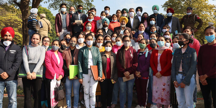 Balbir Sidhu hands over appointment letters to 50 staff nurses