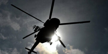 2 killed when helicopter crashes into field in West Texas