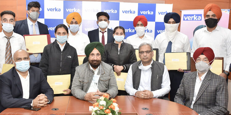 RANDHAWA HANDS OVER APPOINTMENT LETTER TO 11 ASSISTANT MANAGER OF MILKFED