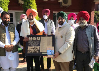 Health Minister Balbir Singh Sidhu honoured with Baba Banda Singh Bahadur Memorial Award for fighting Corona