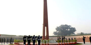Floral Tributes paid to Veers on Navy Day