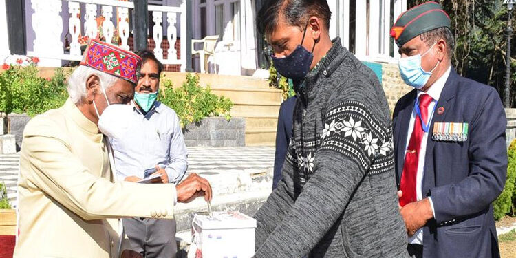 Contribute towards welfare of Armed forces fund: Governor