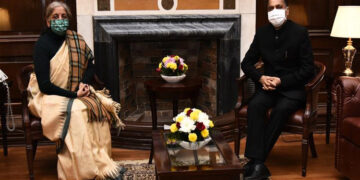 CM requests Union Finance Minister for special consideration to HP in fiscal transfers