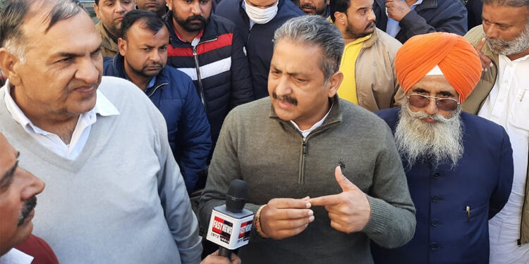 Income tax raids is part of vendetta politics in view of Kisan Andolan Vijay Inder Singla