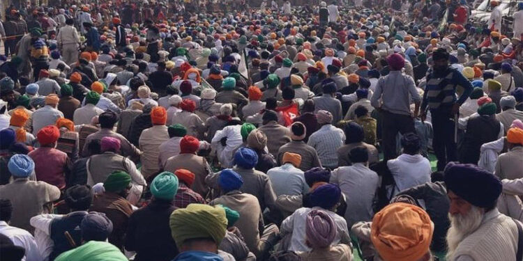 Govt to hold seventh round of talks with farmer unions today