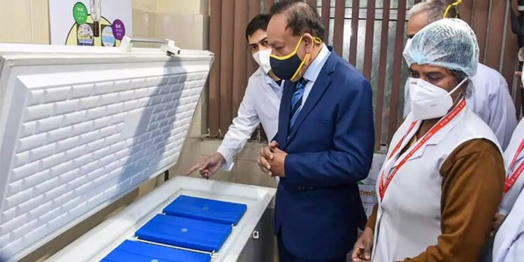 Health Minister Dr Harsh Vardhan visits two mock vaccination sites in Delhi to review dry run drill for COVID19 vaccine