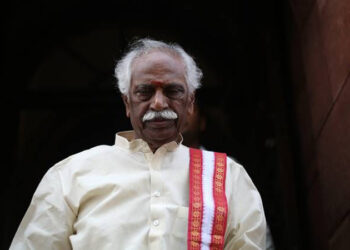 Governor Bandaru Dattatraya visited the Indian Institute